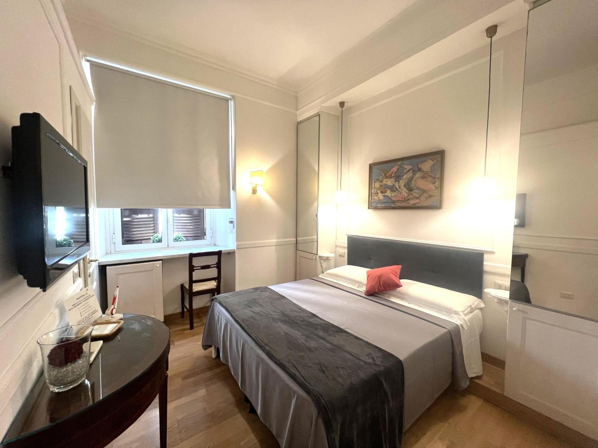 Interno Roma Hotel Luaran gambar